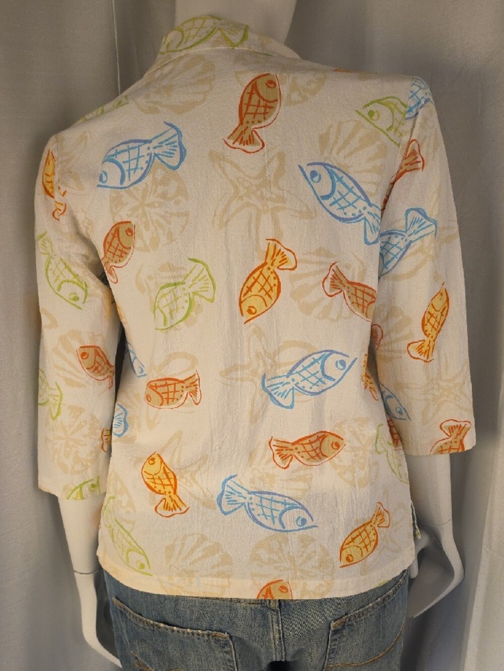 Lulu-B 100% Cotton White M of Pearl Button-Front Fish Print Blouse Size Medium - Picture 4 of 10